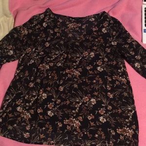 V-neck flowery blouse